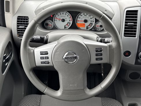 Used 2019 Nissan Frontier Desert Runner image 18