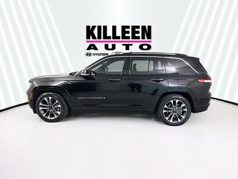 Used 2023 Jeep Grand Cherokee Overland w/ Advanced Protech Group III image 4