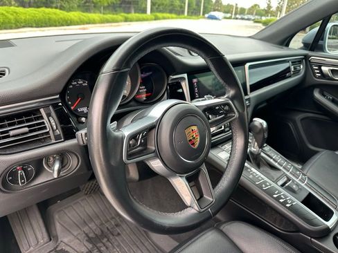 Certified 2020 Porsche Macan S AWD/4WD image 9