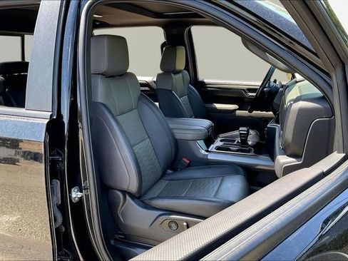 Used 2023 Chevrolet Silverado 1500 ZR2 w/ Technology Package AWD/4WD image 20