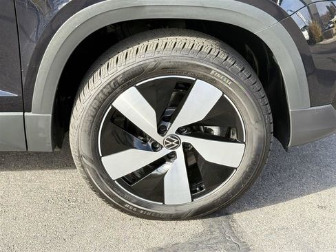Used 2024 Volkswagen Taos S AWD/4WD image 9
