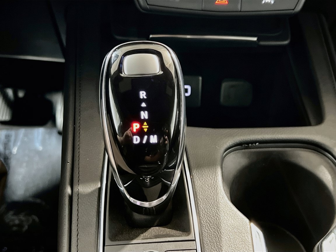 Used 2023 Cadillac XT4 Premium Luxury FWD image 12