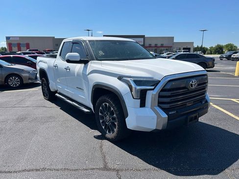 Used 2022 Toyota Tundra Limited w/ Power Package AWD/4WD image 1