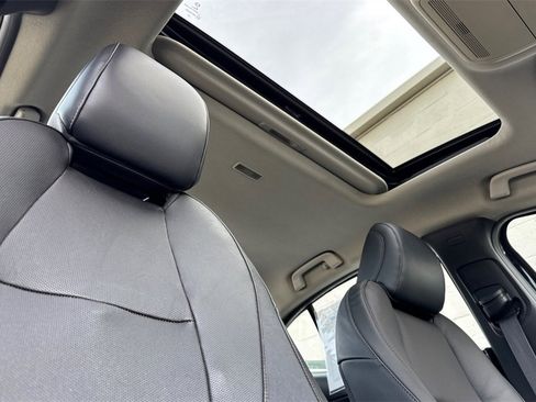 Used 2020 MAZDA MAZDA3 Sedan w/ Premium Package image 19