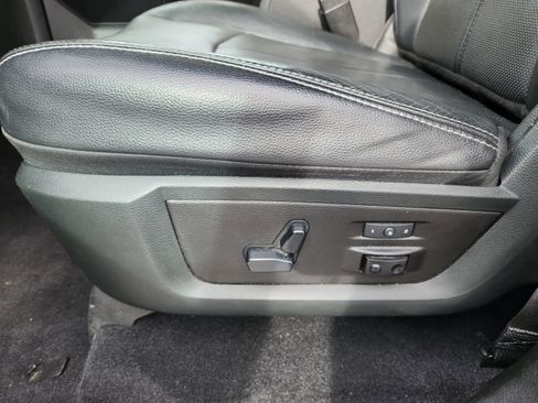 Used 2018 RAM 2500 Laramie image 14