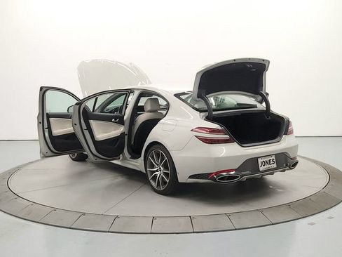 Used 2024 Genesis G70 2.5T AWD/4WD image 14