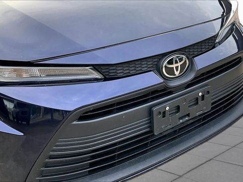 Used 2024 Toyota Corolla LE FWD image 30