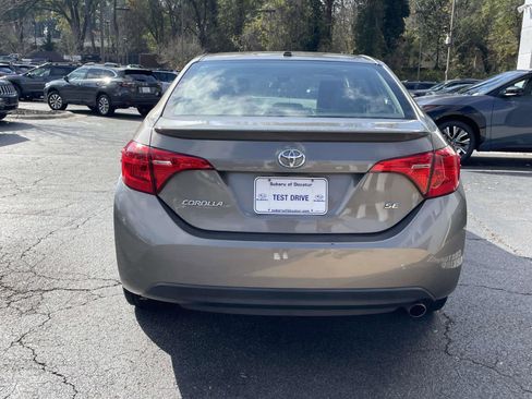 Used 2019 Toyota Corolla SE image 4