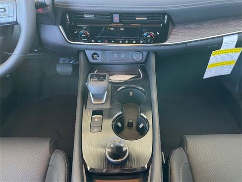 New 2026 Nissan Rogue Platinum w/ Platinum Premium Package image 11