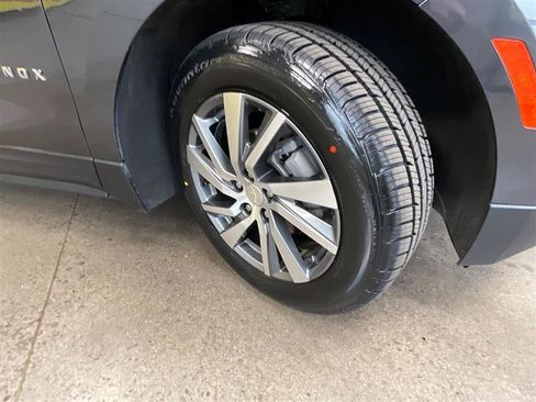 Used 2023 Chevrolet Equinox LT FWD image 19