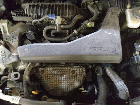 Used 2017 Nissan Rogue SV image 30