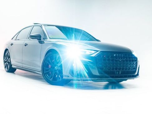 Used 2025 Audi S8 AWD/4WD image 5