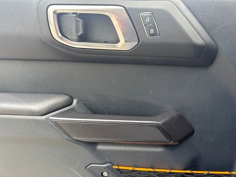 Used 2024 Ford Bronco Badlands image 24