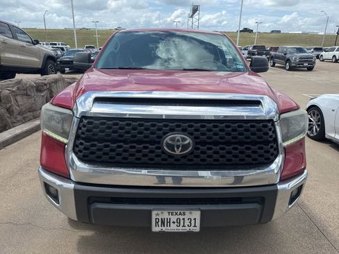 Used 2021 Toyota Tundra SR5 w/ SR5 Leather Package image 2