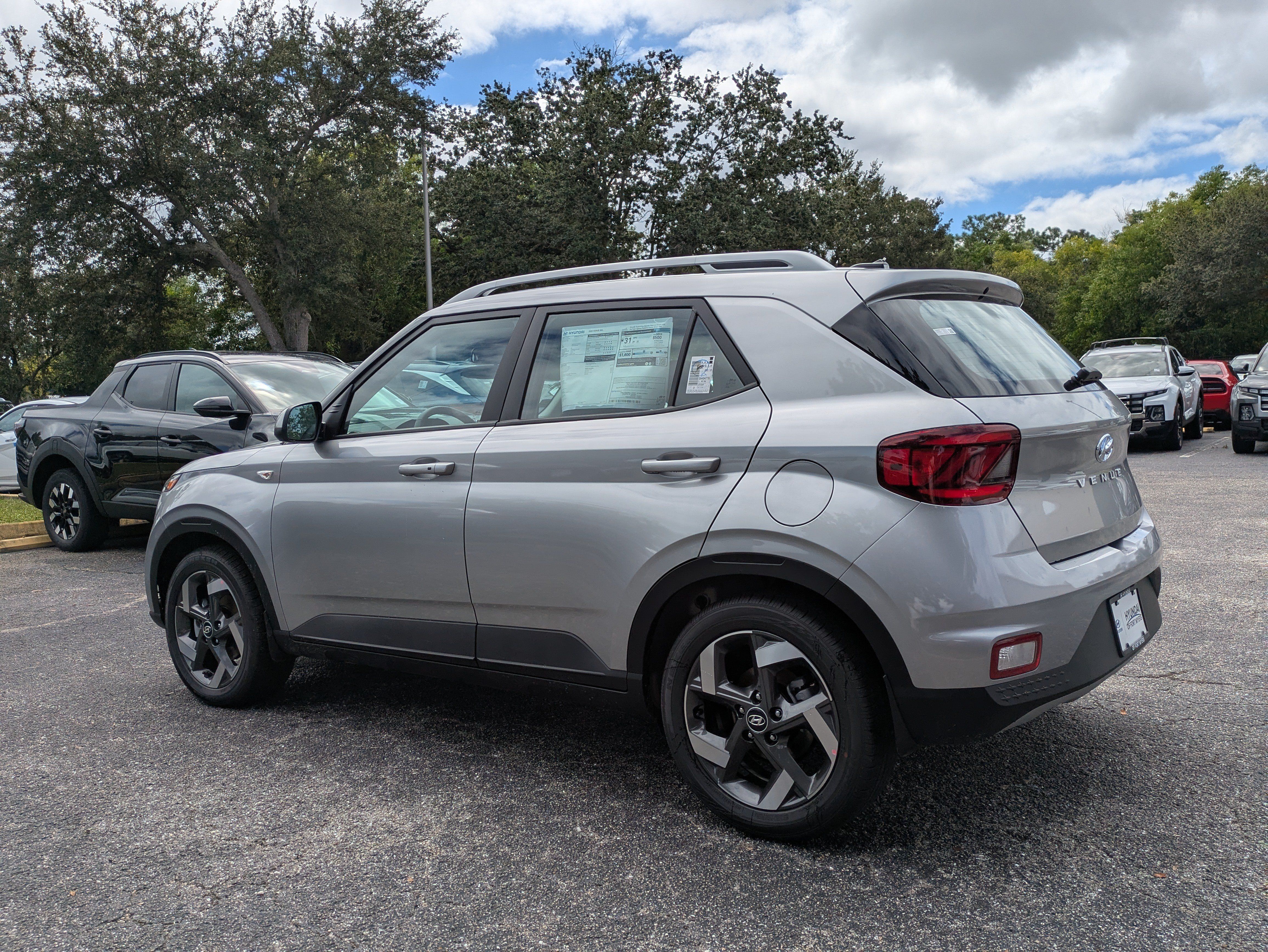 New 2026 Hyundai Venue SEL FWD image 7