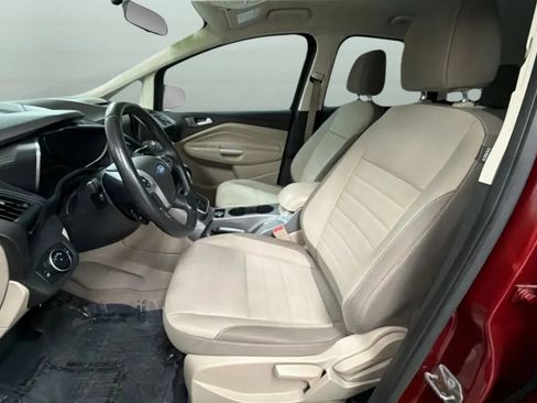 Used 2015 Ford C-MAX SE w/ Equipment Group 203A FWD image 18