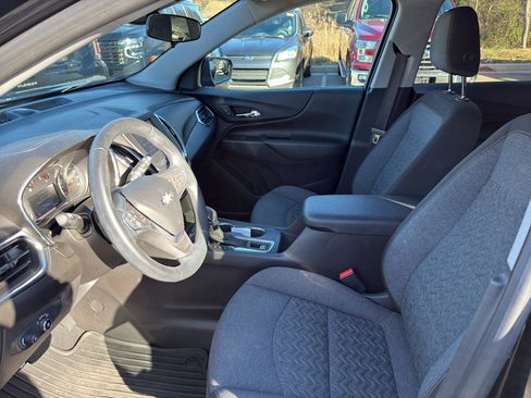Used 2023 Chevrolet Equinox LT image 9