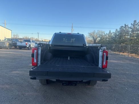 Used 2024 Ford F250 Platinum image 6