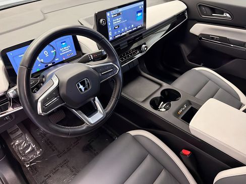 Used 2025 Honda Prologue Touring image 7