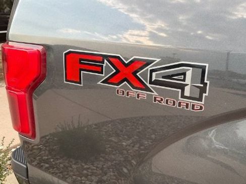 Used 2020 Ford F150 Lariat w/ Equipment Group 502A Luxury AWD/4WD image 13