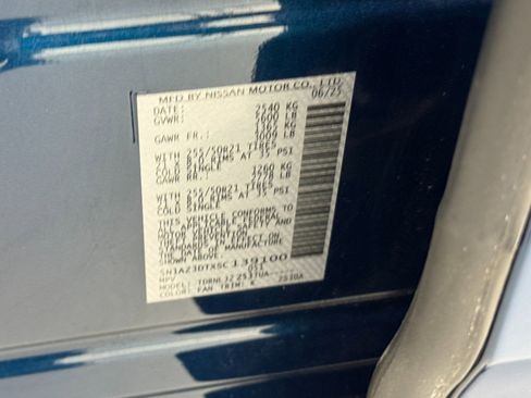 Used 2025 Nissan Murano Platinum image 51