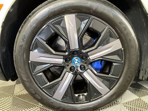 Certified 2024 BMW iX xDrive50 w/ Sport Package AWD/4WD image 14