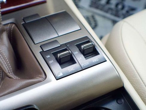 Used 2015 Lexus GX 460 LocalTrade/PremiumPkg/Heated&C w/ Premium Package image 31