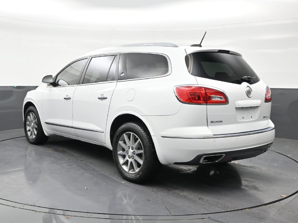 Used 2017 Buick Enclave Leather FWD image 3