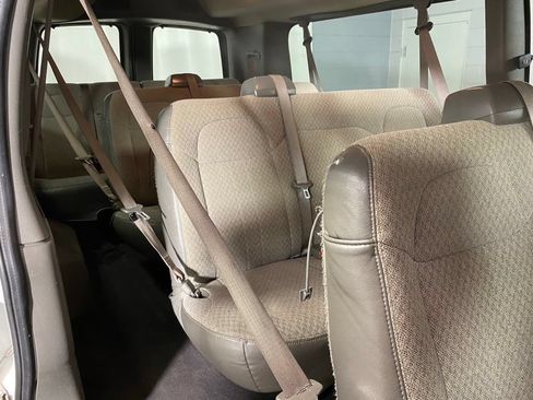 Used 2019 Chevrolet Express 3500 LT w/ LT Preferred Equipment Group RWD image 27