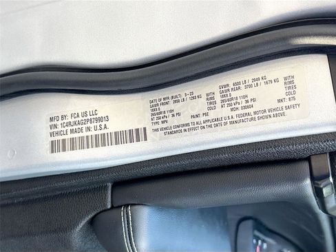 Used 2023 Jeep Grand Cherokee L Laredo w/ Luxury Tech Group I image 35