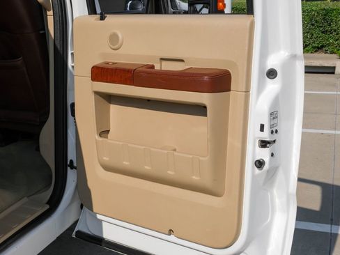 Used 2012 Ford F250 King Ranch w/ FX4 Off Road Pkg image 44