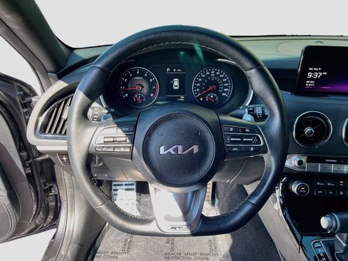 Used 2023 Kia Stinger GT-Line w/ Sun & Sound Package AWD/4WD image 11