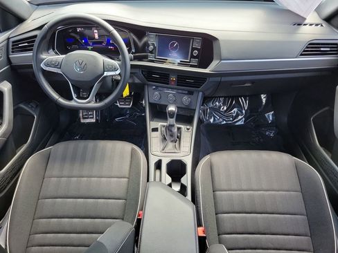 Used 2023 Volkswagen Jetta Sport image 11