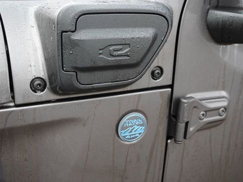 Certified 2025 Jeep Wrangler Sahara 4xe w/ Safety Group image 15