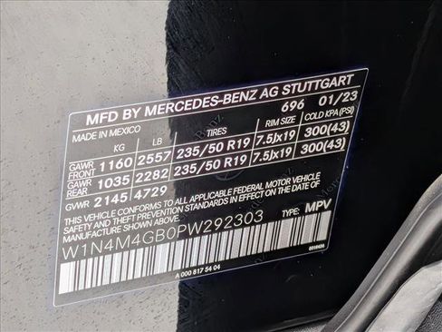 Used 2023 Mercedes-Benz GLB 250 image 23