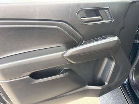 Used 2024 Chevrolet Colorado W/T image 19