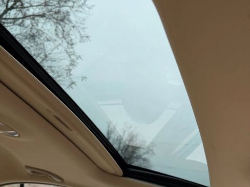 Used 2012 Hyundai Genesis 3.8 w/ Premium Pkg image 16