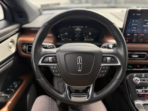 Used 2023 Lincoln Nautilus Reserve w/ Equipment Group 202A image 16