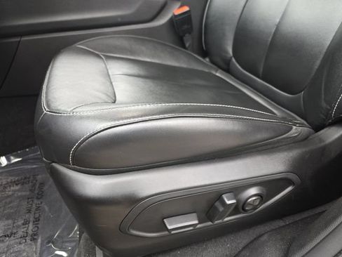 Used 2022 Jeep Grand Cherokee L Limited RWD image 25