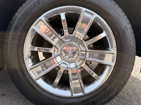 Used 2017 Chevrolet Silverado 1500 High Country AWD/4WD image 11