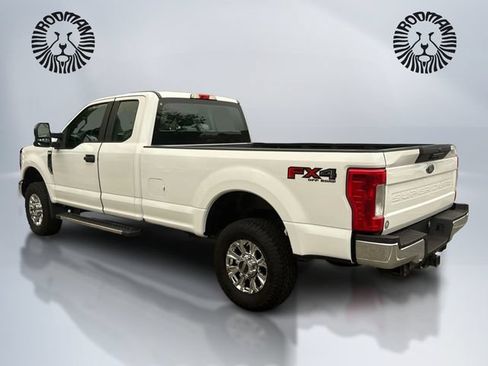 Used 2017 Ford F250 XL w/ Power Equipment Group AWD/4WD image 9