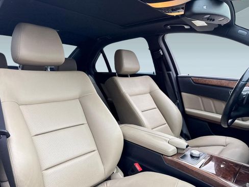 Used 2012 Mercedes-Benz E 350 Sedan image 32