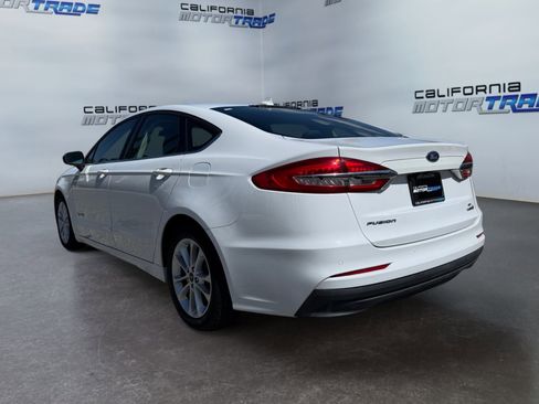 Used 2019 Ford Fusion SE FWD image 7