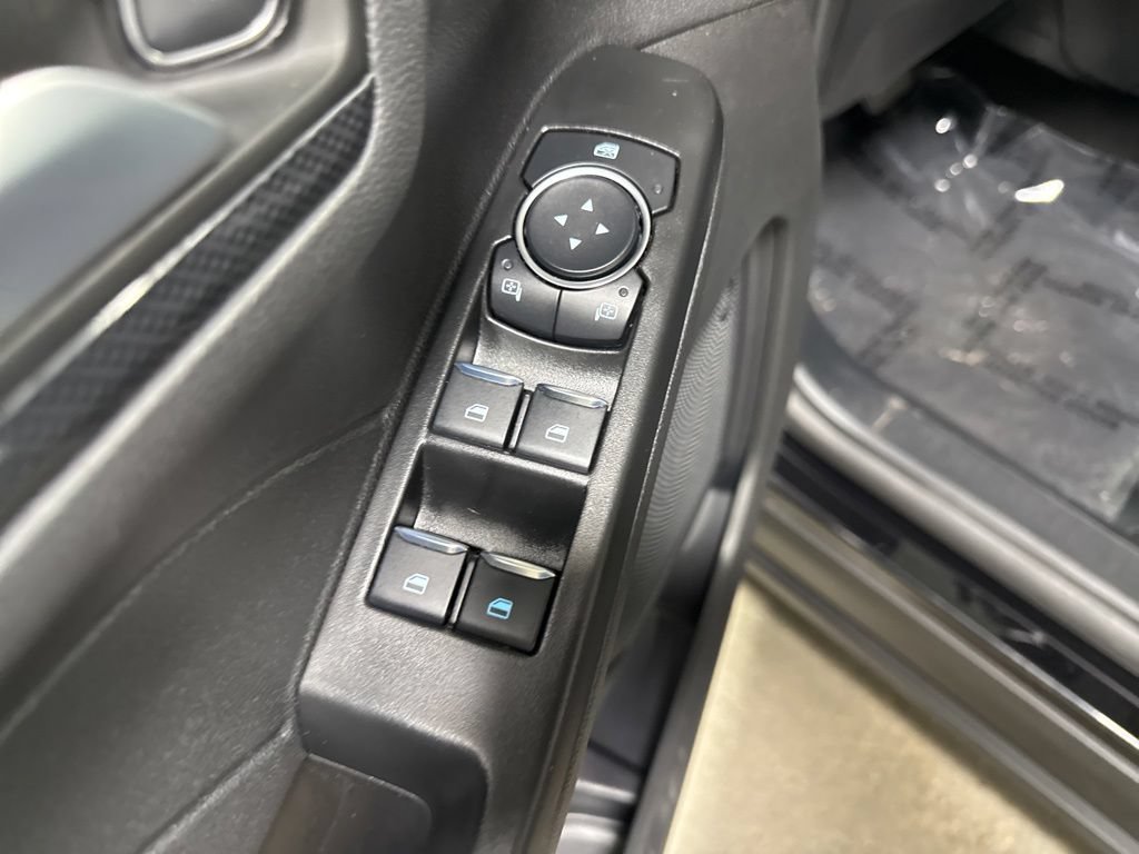 Used 2025 Ford Escape ST-Line FWD image 19