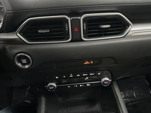 Used 2019 MAZDA CX-5 Touring image 18