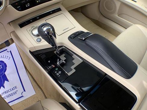 Used 2013 Lexus ES 300h w/ Luxury Pkg image 20