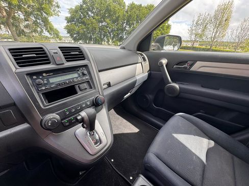 Used 2011 Honda CR-V LX image 25