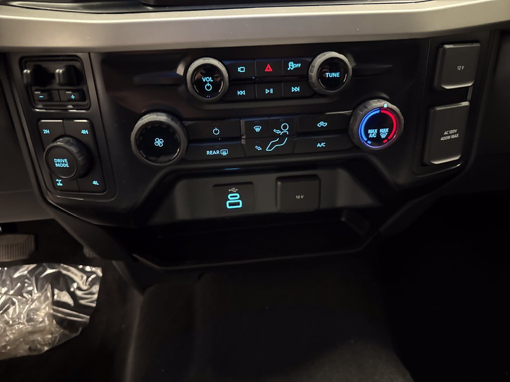 New 2026 Ford F250 XL w/ STX Appearance Package AWD/4WD image 14