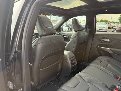 Used 2022 Jeep Compass High Altitude AWD/4WD image 13