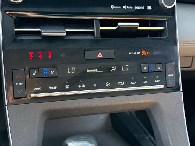 Used 2019 Toyota Avalon Touring w/ Advanced Safety Package FWD image 32